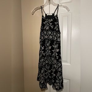 NWOT Beautiful Black and White lace Mini Dress - Small